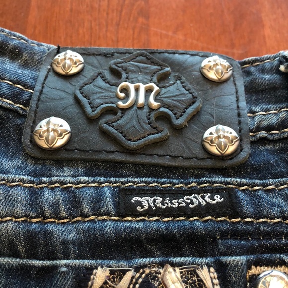 Miss Me Jeans - Picture 2 of 8